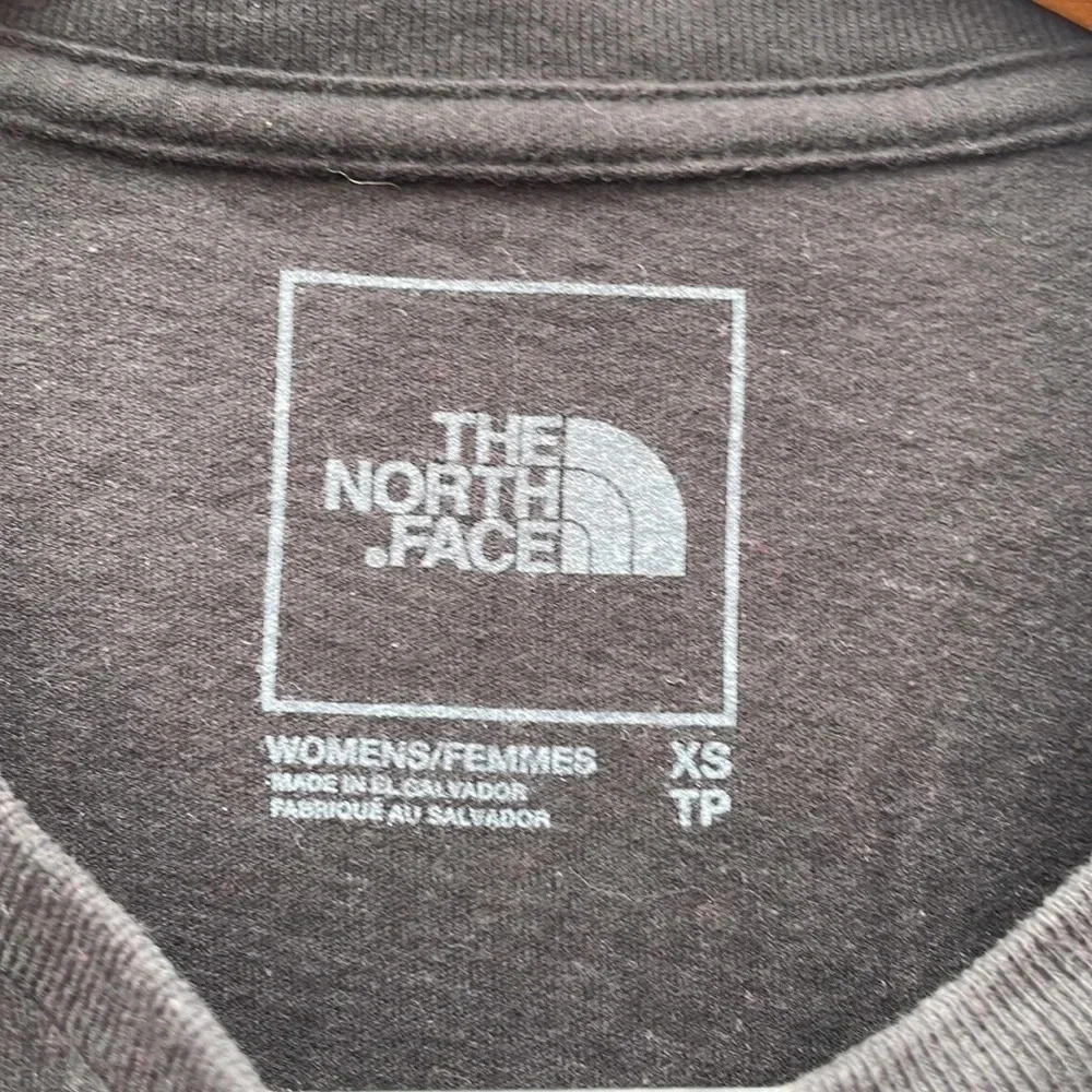 The North Face XS black t-shirt - Picture 2 of 3